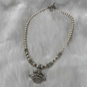 NECKLACE - SILVER + PEARLS w/ CROWN